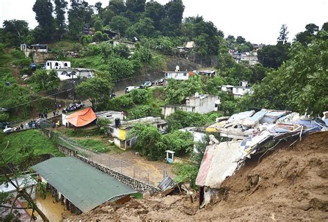 Seis personas murieron en México por la tormenta tropical EARL