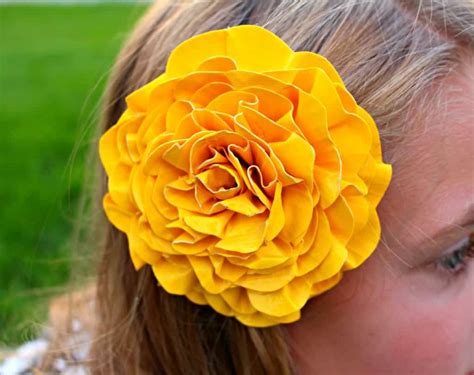 Duck Tape Flowers A Girl And A Glue Gun