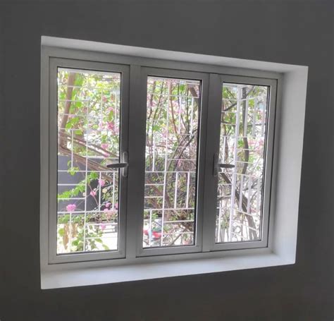 Powder Coated 3 Track Aluminium Hinged Window For Residential Glossy