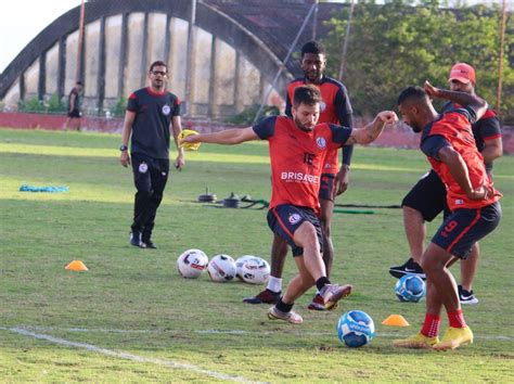 Treino do Campinense jogadores realizam trabalhos físico PB Esportes