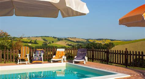 Regione Marche Agriturismo Hotel Bed And Breakfast Ville E Casolari