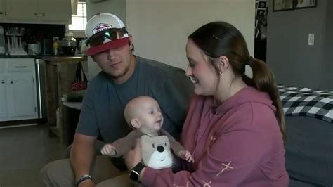 Watch Noticias Telemundo Highlight Una Madre Va Por Su Bebé A La Guardería Y Le Dan A Otro Niño