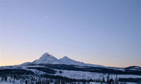 The Three Sisters Mountains, Oregon - AllTrips