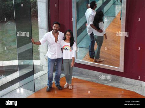 Bollywood Actor Ajay Devgn Daughter Nysa Press Conference Smile