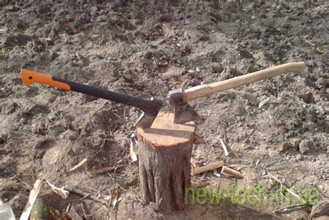 Топор-колун Fiskars X17 (обзор)