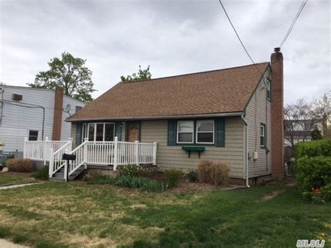 107 Bethpage Rd Hicksville Ny 11801 ®