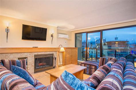 Carleton Lodge | Whistler Hotels | Whistler Reservations