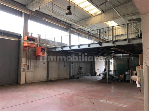 Capannone Via Delle Industrie Colturano Rif 110872535 Immobiliare It