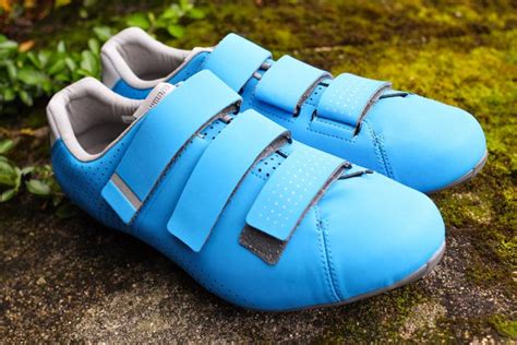 First Look Shimano RT5 Road Shoes With Recessed Cleats Road Cc