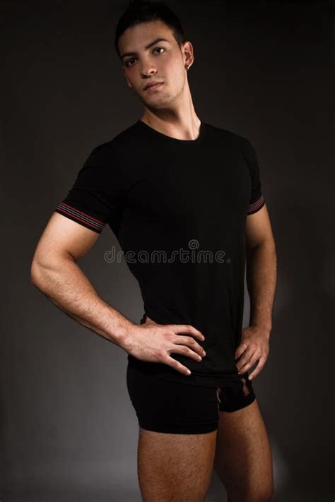 Photos De Jeune Homme Gay Photos De Stock Gratuites Et Libres De Droits De Dreamstime