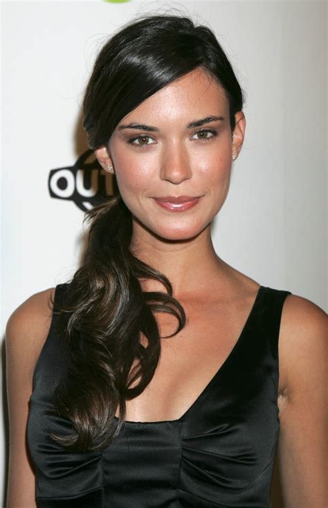 Picture Of Odette Annable