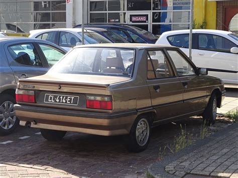 1986 Renault 9 GTL The Renault 9 Was Elected European Car Flickr