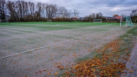 Sv H Nisch Neuer Kunstrasenplatz Eingeweiht