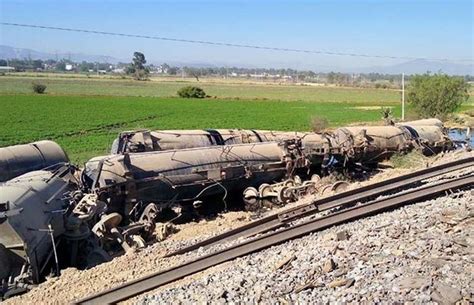 Se Descarrila Tren Cargado De Combustible En El Estado De Hidalgo La