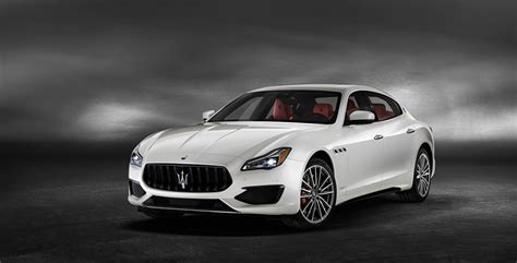 Tapeta Maserati 2019 Quattroporte GTS GranSport Biały Samochody