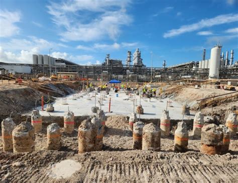 Cheniere Corpus Christi Lng Expansion Project Percent Complete