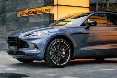 全马仅此一台Aston Martin DBX The One Edition 登场独特 Concours Blue 冰灰蓝配色税前售