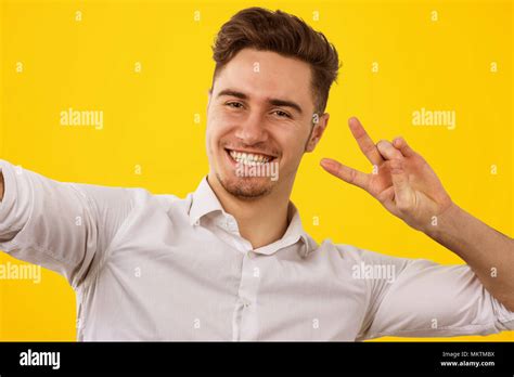 Smiling Yellow Man Hi Res Stock Photography And Images Alamy