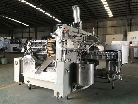 Industrial Baking Ice Cream Waffle Cone Making Machine