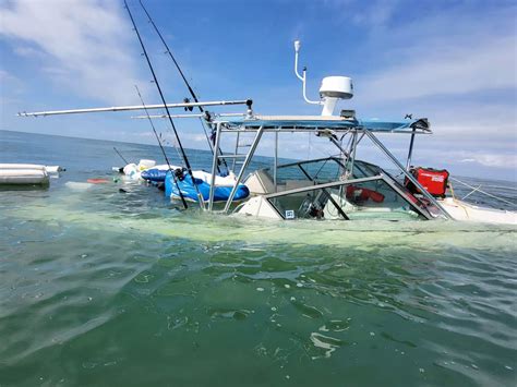 6 People Rescued From Sinking Vessel Off Texas Coast