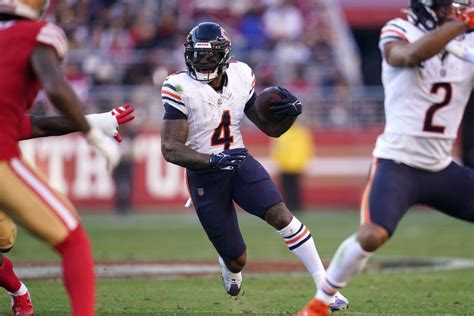 Is D'Andre Swift Playing Tonight? Latest Injury Updates for Bears RB