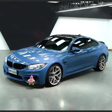 Bmw M4 Wrapbest Ravoony Abudhabi Blue Car Vinyl Wrap Bmw M4 Wrap