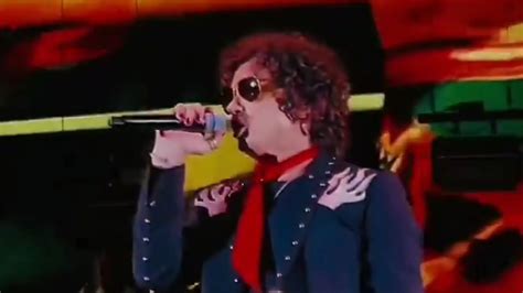 Bunbury Vence A La Lluvia En Su Multitudinario Inicio De Gira De 2024