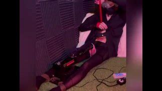Twink 小狗 在 乳胶 Vacbed Pornhub Gay