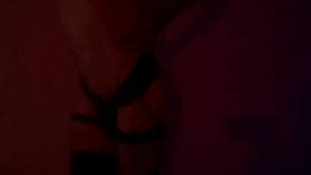 Sissy mostrando su nueva lencería XVIDEOS