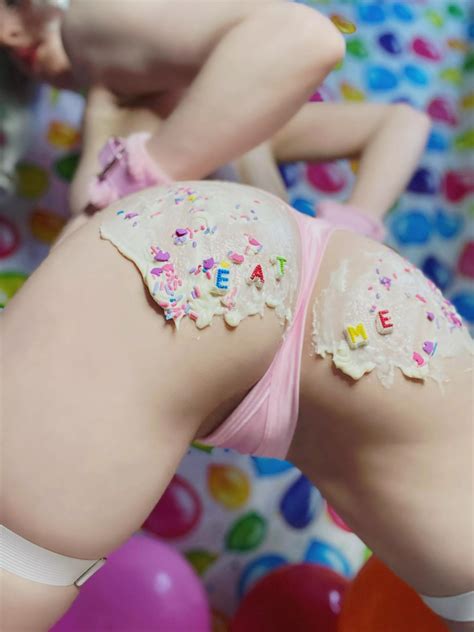 Do You Like Your Cake With Or Without Frosting Nudes Beautifulbutt Nude Pics Org