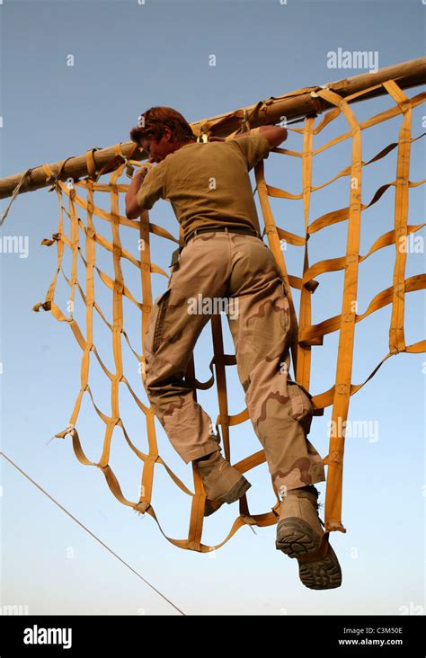 Female soldiers afghanistan hi-res stock photography and images - Alamy