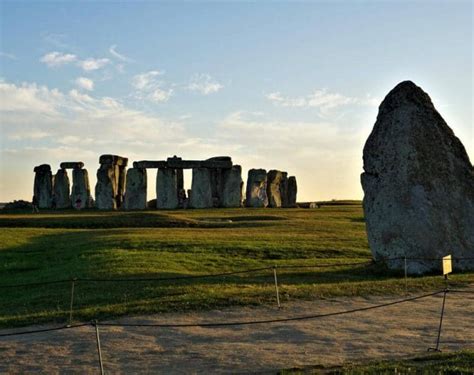 Stonehenge & Windsor Castle Tour 2025 • Best Day trip