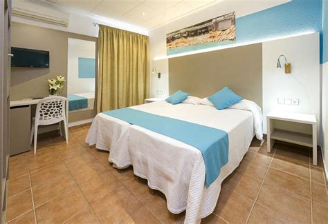 Hostal Adelino Ibizasant Antoni De Portmany 79 Fotos Comparação De Preços E Avaliações