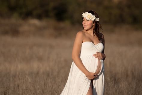 London Maternity Photographer Raquel In Ojai Heather Neilson