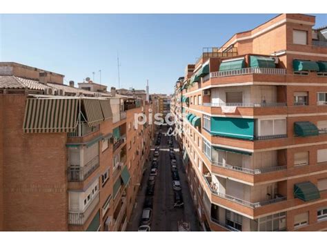 Piso En Venta En Camino De Ronda Cerca De Calle Virgen Blanca En