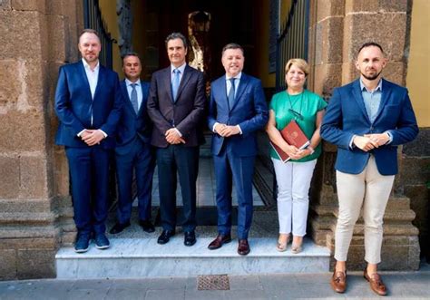 G Ldar Y Endesa Firman Un Convenio Para Proteger A Las Familias