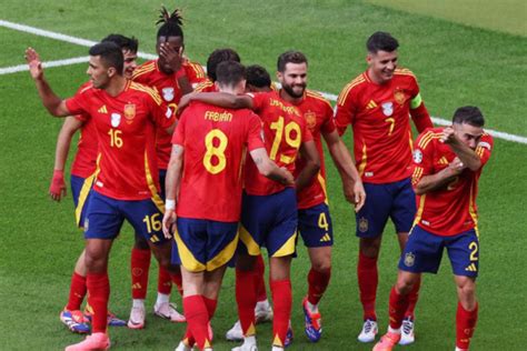 Espanha x Itália na Eurocopa saiba onde assistir horário e prováveis