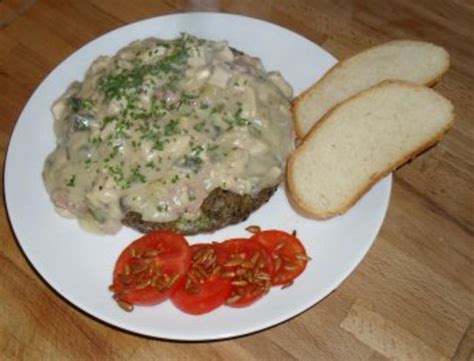 Hähnchen Ragout fin auf Kräuteromelette Rezept kochbar de