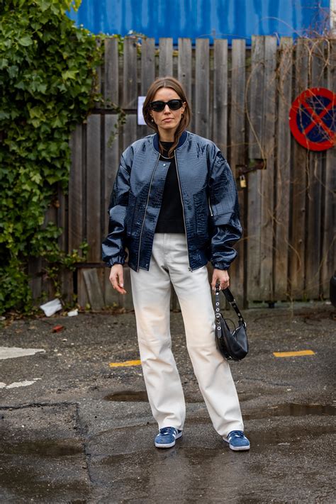 11 White Jeans Outfits That Have the Street Style Seal of Approval | Vogue