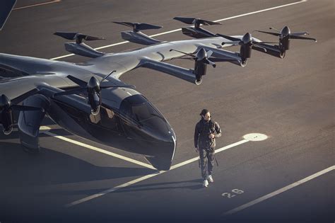 Archer revealed its sleek electric Midnight aircraft | Popular Science