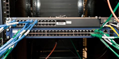 Ethernet Switch vs. Hub: What Is the Difference? | Flipboard