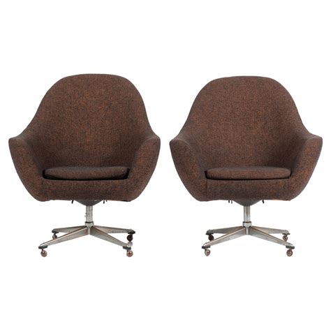 Overman Pod Chair In Leather At Stdibs Leather Pod Chair Overman Chair