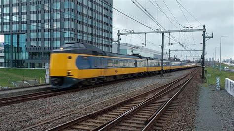 Icmm Als Trein Den Haag Enschede Door Station Den