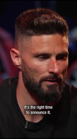 GIROUD SALUTA I TIFOSI DEL MILAN DOPO 3 ANNI YouTube