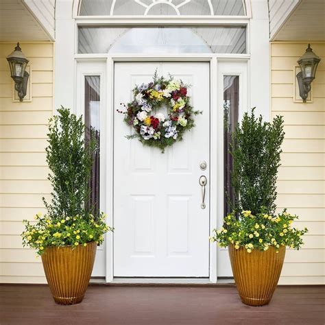 30 Inspiring Spring Planters Design Ideas For Front Door Front Porch Flowers Spring Planter