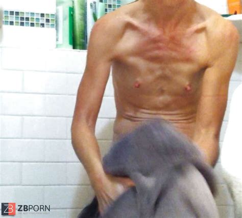 Vapid Chested Woman Comes Back ZB Porn