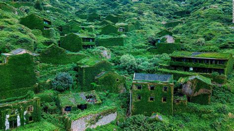 Abandoned Village in China [1600x900] : r/AbandonedPorn