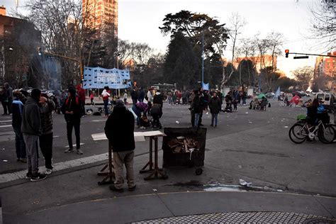 Corte Parcial Y Protesta De Organizaciones Sociales En La Ruta 2