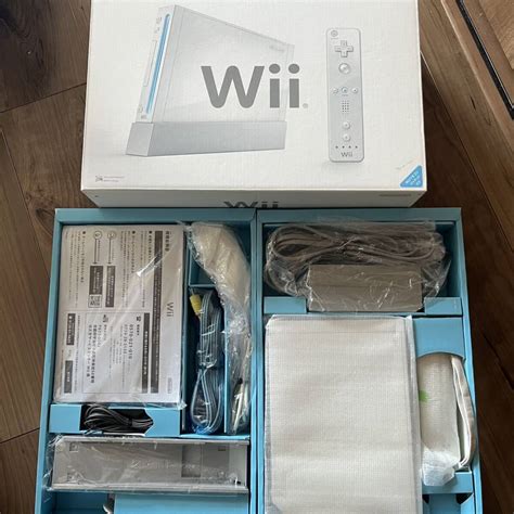 Yahoo オークション Nintendo Wii RVL S WD 本体 任天堂 ヌンチャク