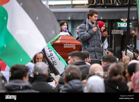 16 12 2023 Düsseldorf pro palästinensische Demonstration Nordrhein